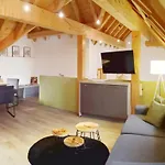 Weingut-gaestehaus Buchert *