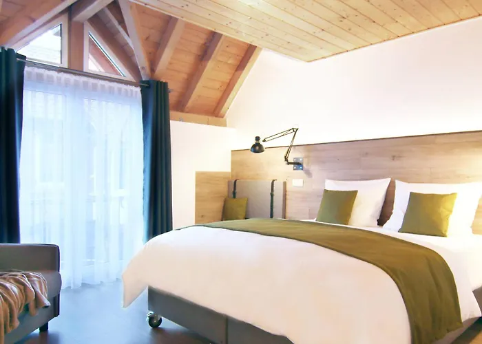 Weingut-gaestehaus Buchert *